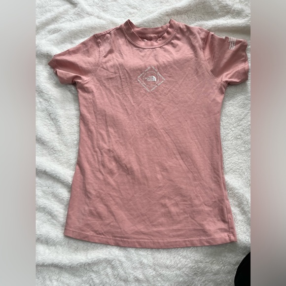 Women’s North Face tShirt - Picture 1 of 3